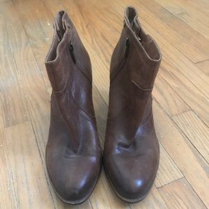 leather lucky boots sz.10